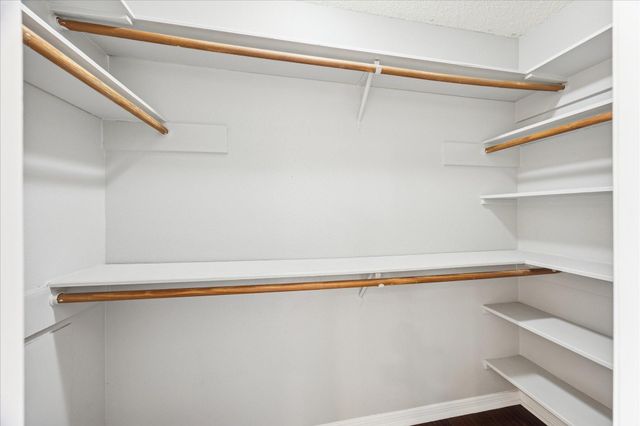 3115 Southdown Drive, Pearland, TX 77584