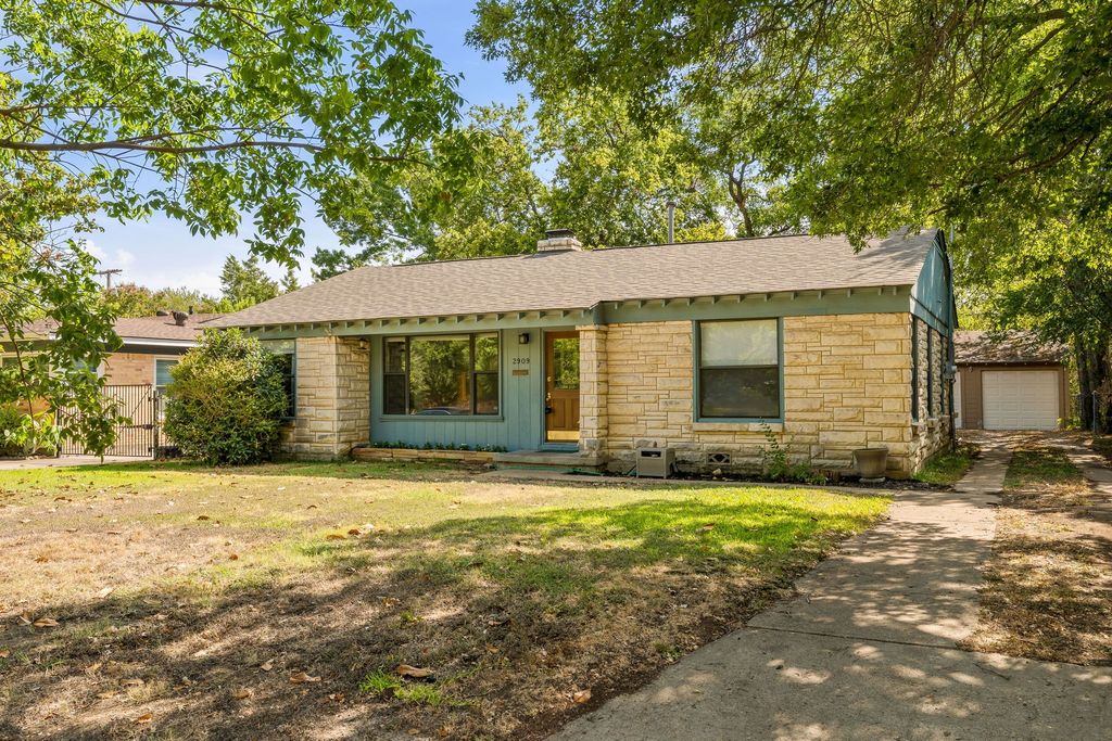 2909 Ryan Place Drive, Fort Worth, TX 76110 — photo 2