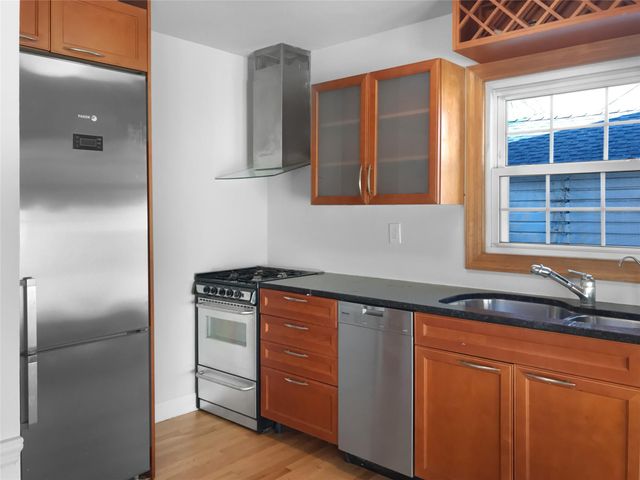 1035 Bonaparte Place, Baldwin, NY 11510