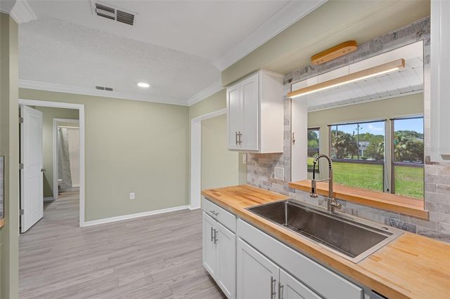 12531 ORANGEWOOD COURT, Tavares, FL 32778