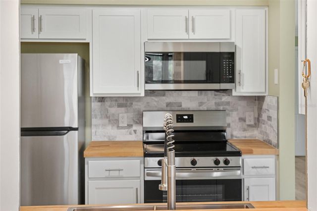 12531 ORANGEWOOD COURT, Tavares, FL 32778