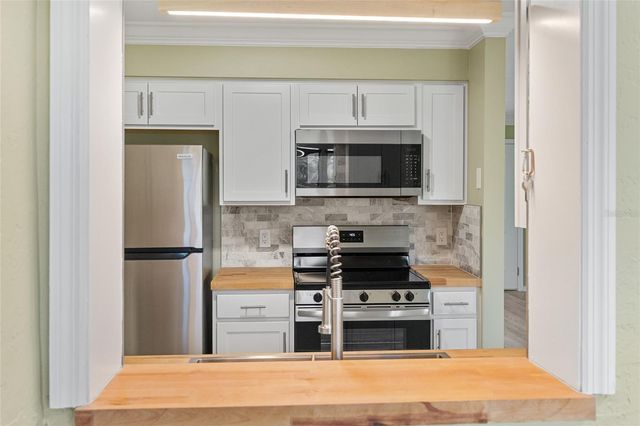 12531 ORANGEWOOD COURT, Tavares, FL 32778