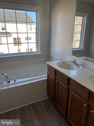 1025 LAKE PELHAM DR, Culpeper, VA 22701