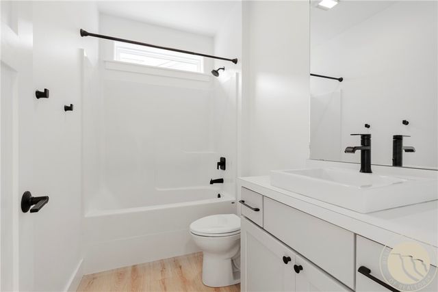 2514 Mountain Range Ct, Billings, MT 59106