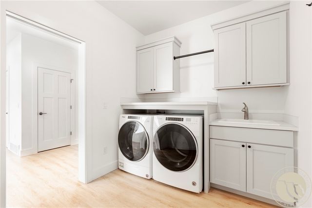 2514 Mountain Range Ct, Billings, MT 59106