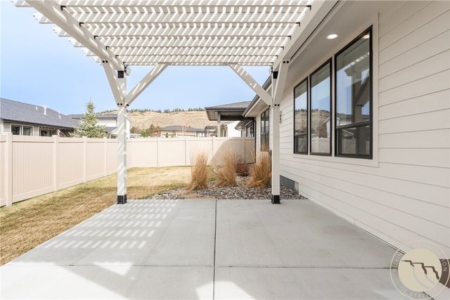 2514 Mountain Range Ct, Billings, MT 59106