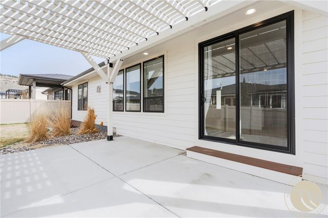 2514 Mountain Range Ct, Billings, MT 59106