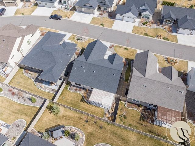 2514 Mountain Range Ct, Billings, MT 59106