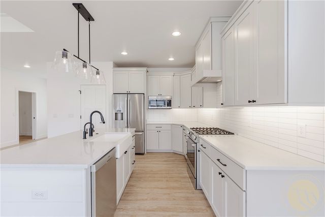 2514 Mountain Range Ct, Billings, MT 59106