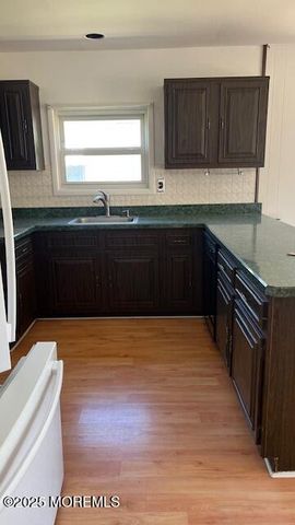 9 Harrington Drive S, Toms River, NJ 08757