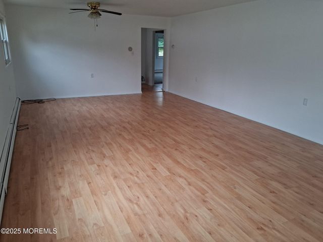 9 Harrington Drive S, Toms River, NJ 08757