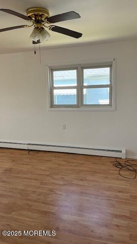 9 Harrington Drive S, Toms River, NJ 08757