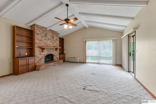 7620 Vine Street, Lincoln, NE 68505