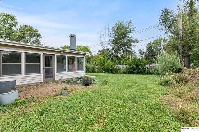 7620 Vine Street, Lincoln, NE 68505