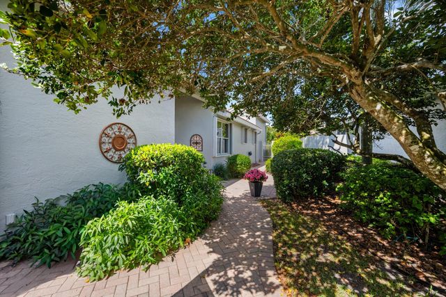 4730 Carlton Golf Drive, Lake Worth, FL 33449