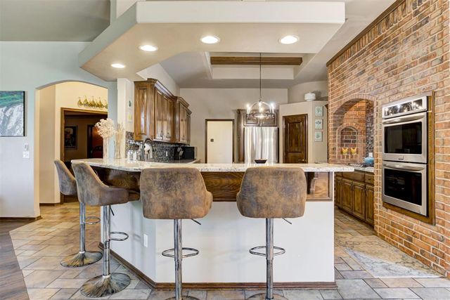 808 NW 153rd Terrace, Edmond, OK 73013