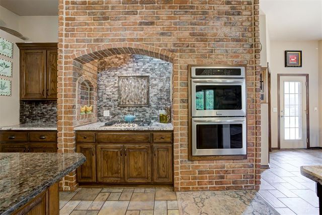 808 NW 153rd Terrace, Edmond, OK 73013