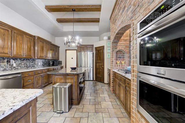 808 NW 153rd Terrace, Edmond, OK 73013