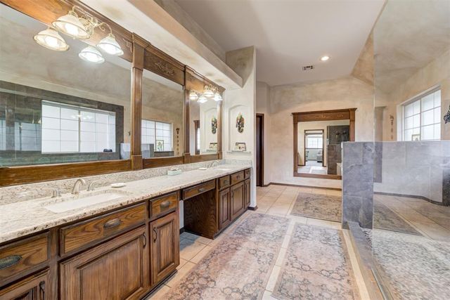 808 NW 153rd Terrace, Edmond, OK 73013