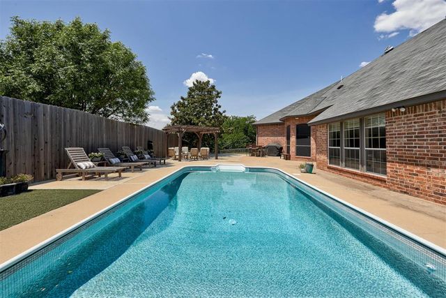 808 NW 153rd Terrace, Edmond, OK 73013