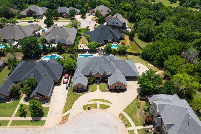 808 NW 153rd Terrace, Edmond, OK 73013