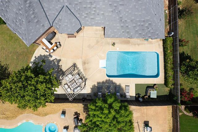 808 NW 153rd Terrace, Edmond, OK 73013