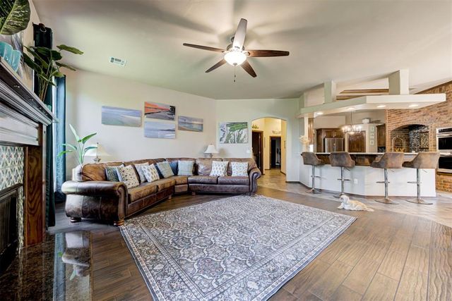 808 NW 153rd Terrace, Edmond, OK 73013