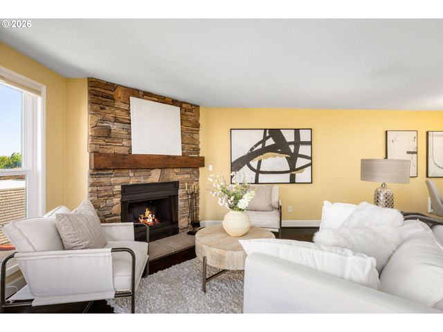 5640 S RIVERSIDE Ln 2, Portland, OR 97239