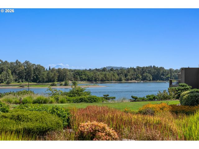 5640 S RIVERSIDE Ln 2, Portland, OR 97239