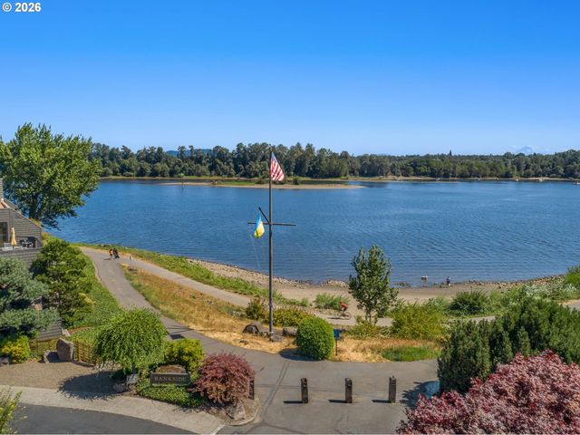 5640 S RIVERSIDE Ln 2, Portland, OR 97239