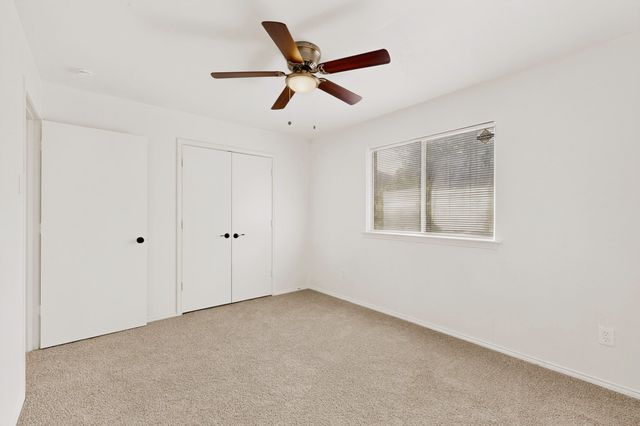 132 Graystone Place, Duncanville, TX 75137