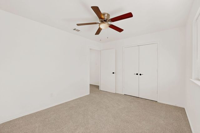 132 Graystone Place, Duncanville, TX 75137