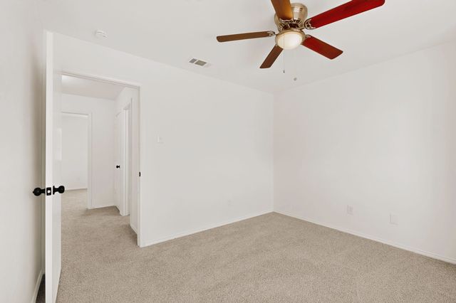 132 Graystone Place, Duncanville, TX 75137