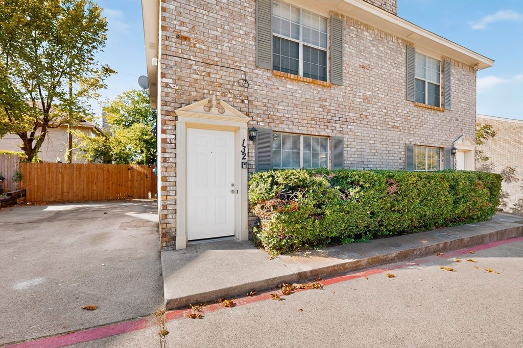 132 Graystone Place, Duncanville, TX 75137 — photo 4