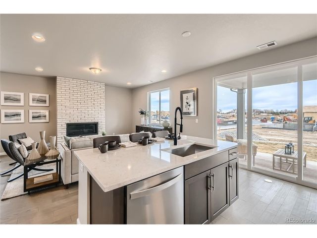 55003 E 28th Pl, Strasburg, CO 80136