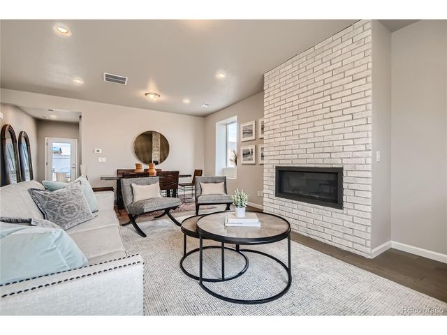 55003 E 28th Pl, Strasburg, CO 80136