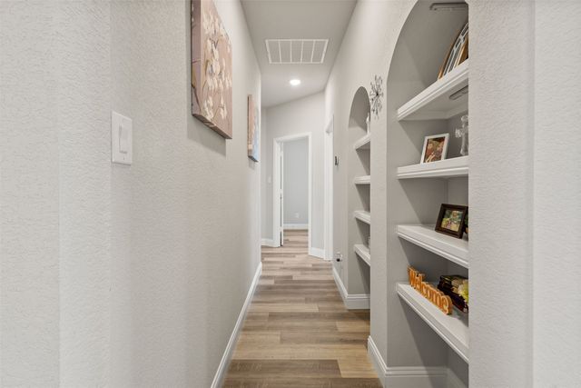 9512 Lynx Crossing, Godley, TX 76044