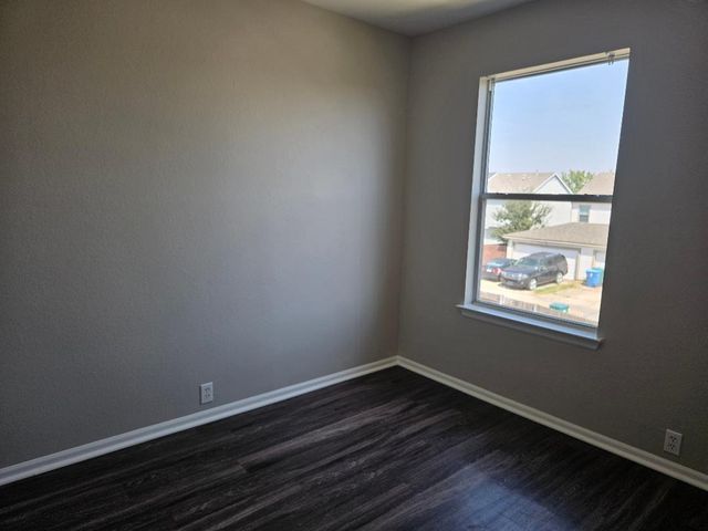 18732 Imperial Eagle LN, Elgin, TX 78621