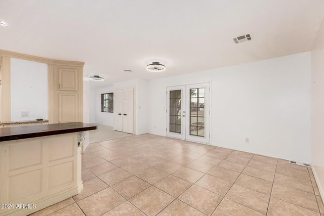 8240 E PUEBLO Avenue, Mesa, AZ 85208