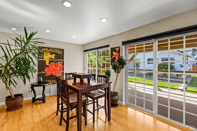 12 Cold Springs Rd, Angwin, CA 94508