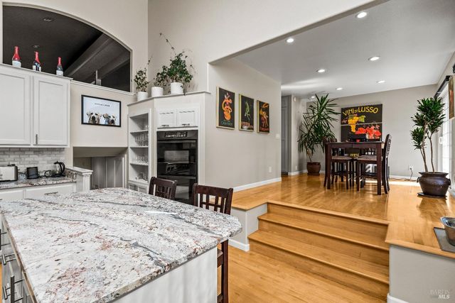 12 Cold Springs Rd, Angwin, CA 94508