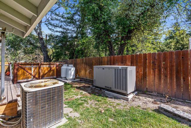 12 Cold Springs Rd, Angwin, CA 94508