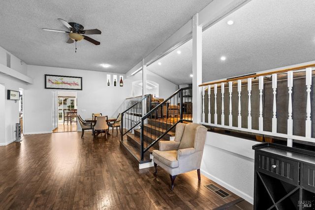 12 Cold Springs Rd, Angwin, CA 94508