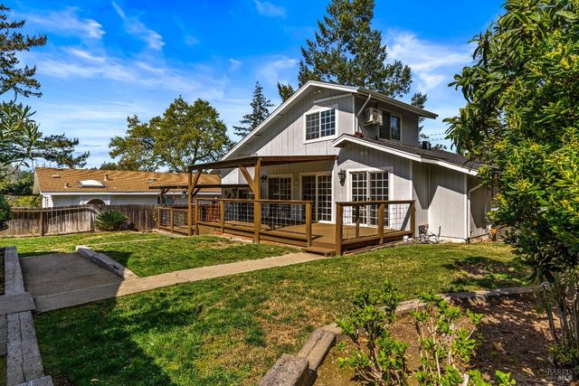 12 Cold Springs Rd, Angwin, CA 94508