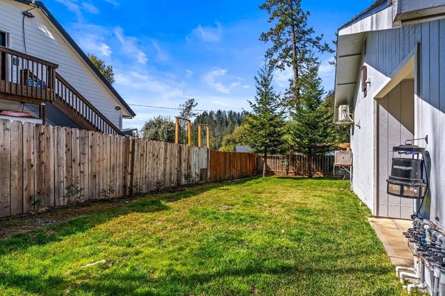 12 Cold Springs Rd, Angwin, CA 94508