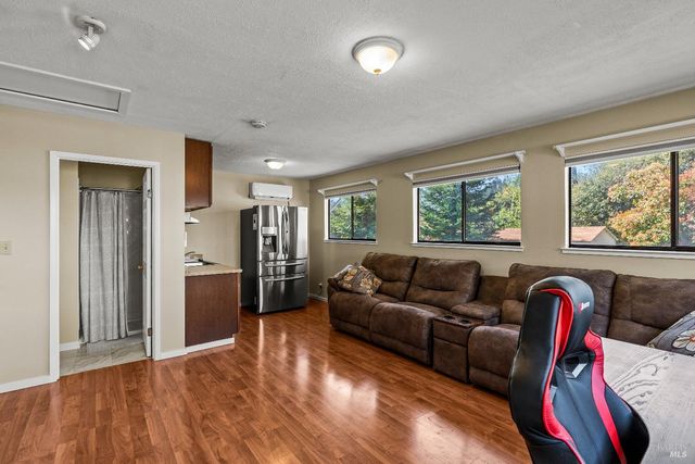 12 Cold Springs Rd, Angwin, CA 94508