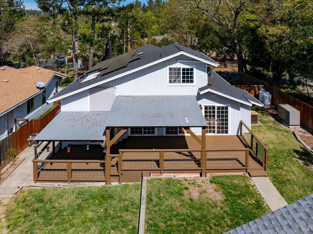 12 Cold Springs Rd, Angwin, CA 94508