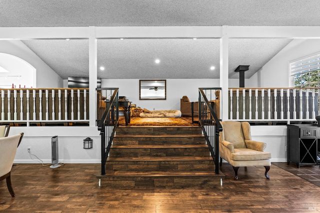 12 Cold Springs Rd, Angwin, CA 94508