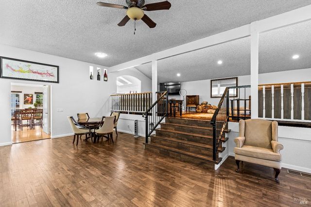 12 Cold Springs Rd, Angwin, CA 94508