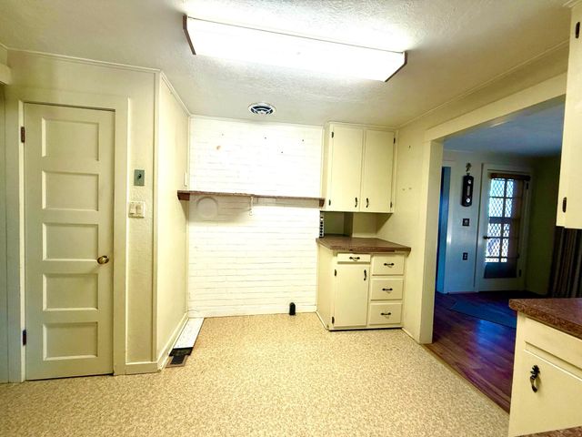 862 Kane Street, Klamath Falls, OR 97603